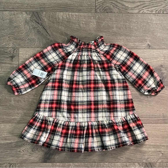 NWT Old Navy Plaid Flannel Smocked Neck Button Front 2T Toddler Dress - Picture 2 of 6
